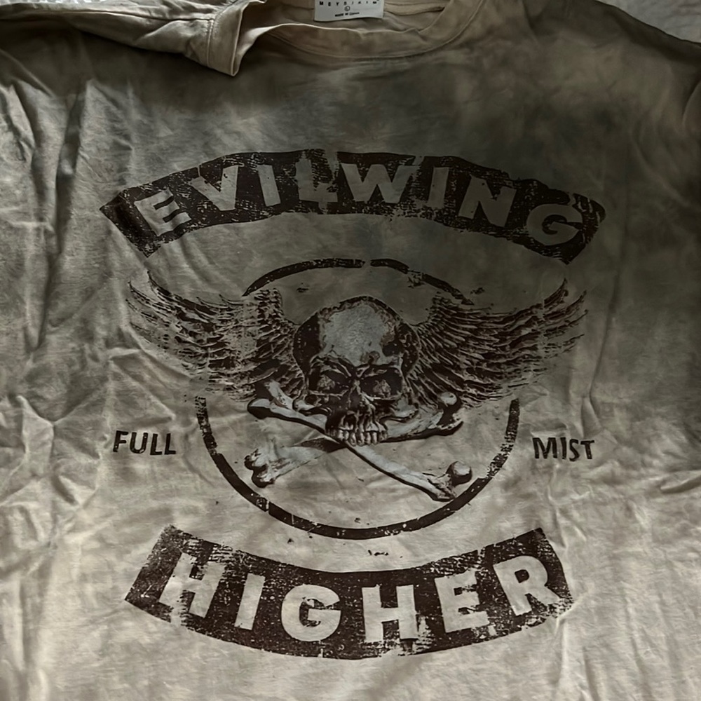 Trendy t-shirt in great condition